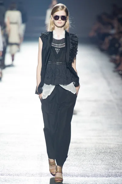 Look 35